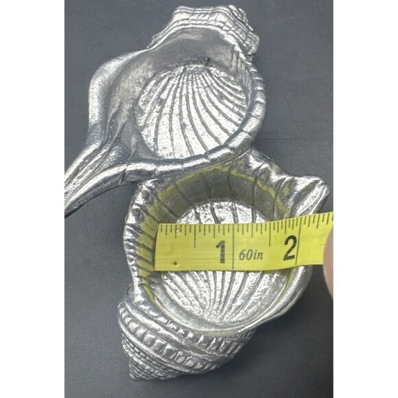 VTG Arthur Court Aluminum Sea Shells Salt & Pepper Shakers Holder/Caddy 1994 - Picture 9 of 9